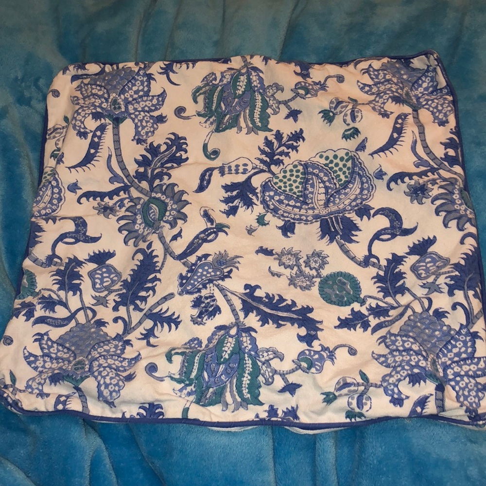 Roberta Roller Rabbit pillow cover